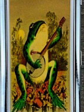 Frog Playing Banjo Cigarette Accessory Case W/Built In Butane Lighter